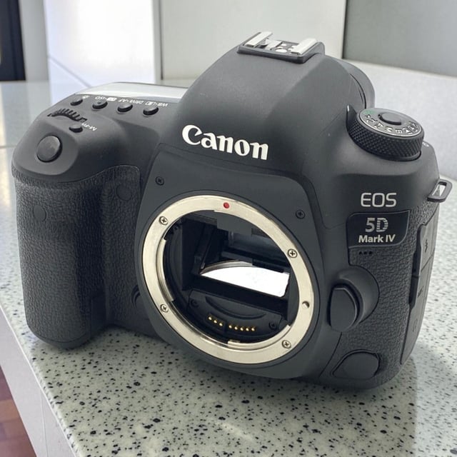 EOS 5D Mark IV ボディ