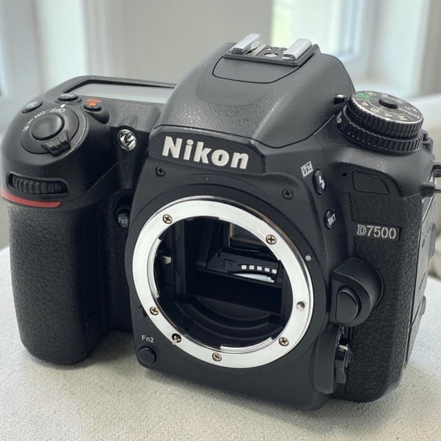 D7500 ボディ