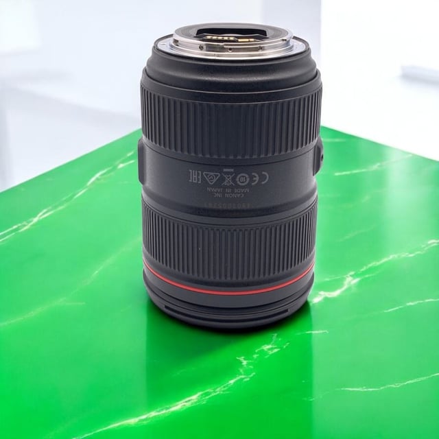 EF 24-105mm F4L IS II USM