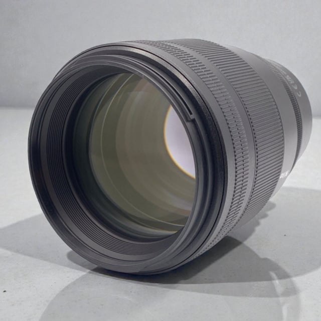 NIKKOR Z 135mm f/1.8 S Plena