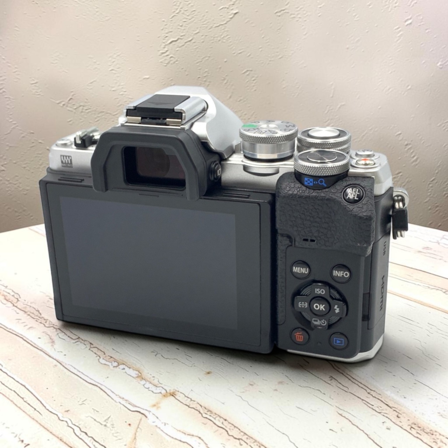 OM SYSTEM OM-D E-M10 Mark IV ボディ 