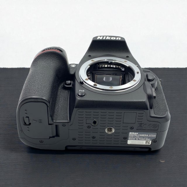 D7500 ボディ