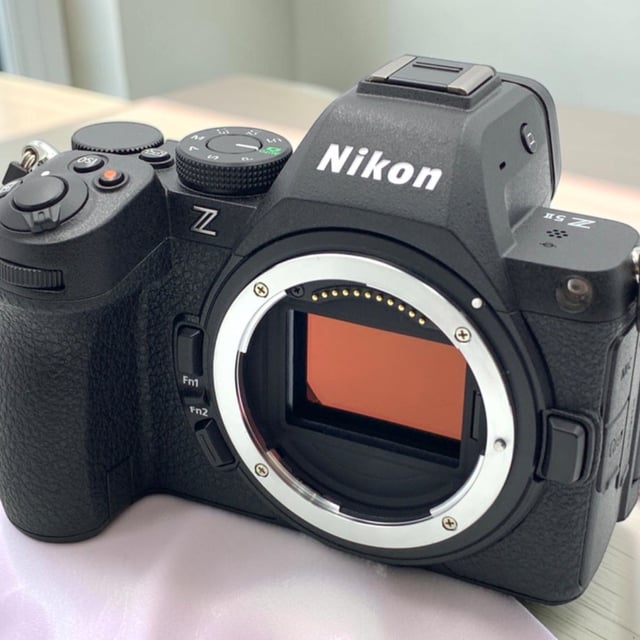 Z5II ボディ