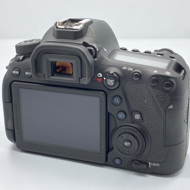 EOS 6D Mark II ボディ