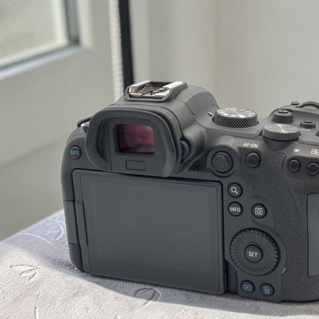 EOS R6 ボディ