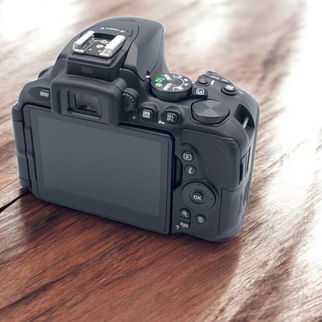 D5600 ボディ