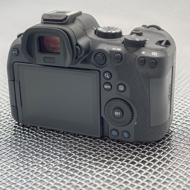 EOS R6 Mark II ボディ