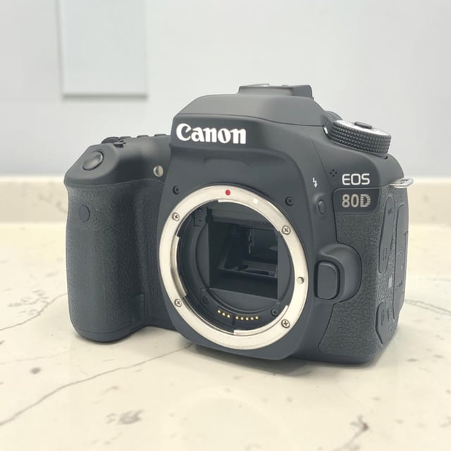 EOS 80D ボディ