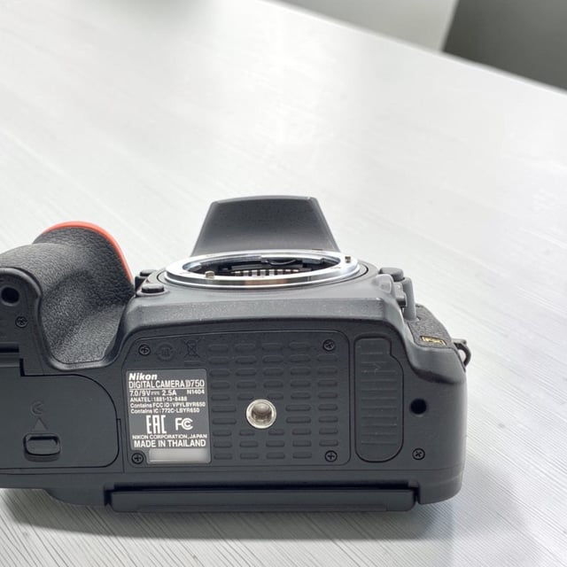 D750 ボディ