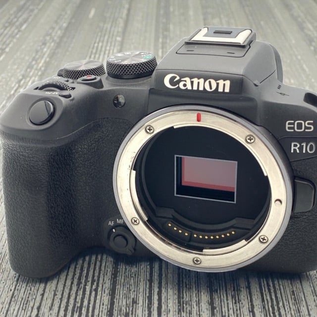 EOS R10 ボディ