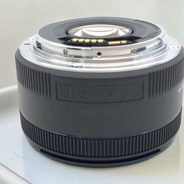 EF 50mm F1.8 STM