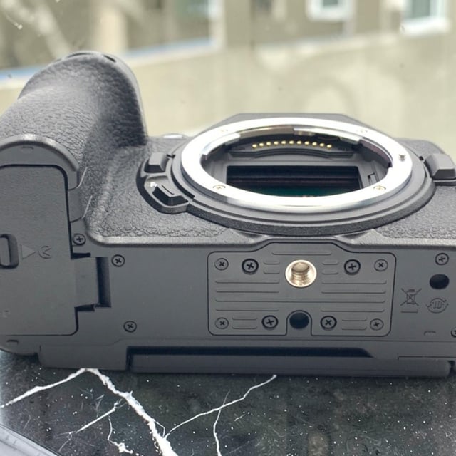Z5II ボディ