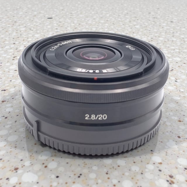 E 20mm F2.8 SEL20F28