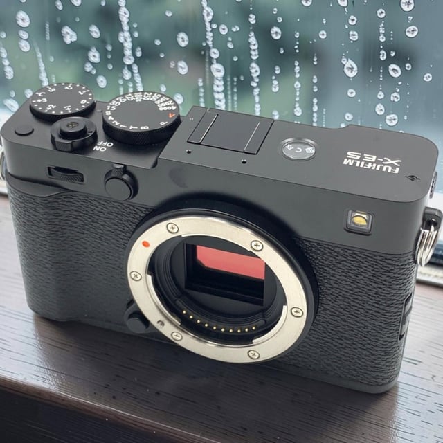 X-E5 ボディ "ブラック"