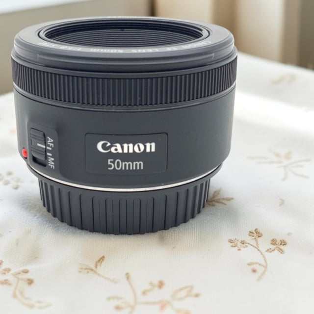 EF 50mm F1.8 STM