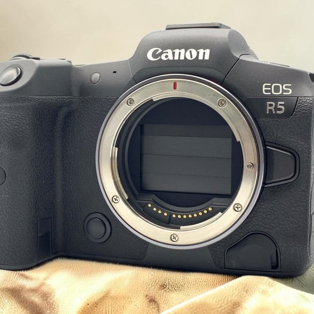 EOS R5 ボディ
