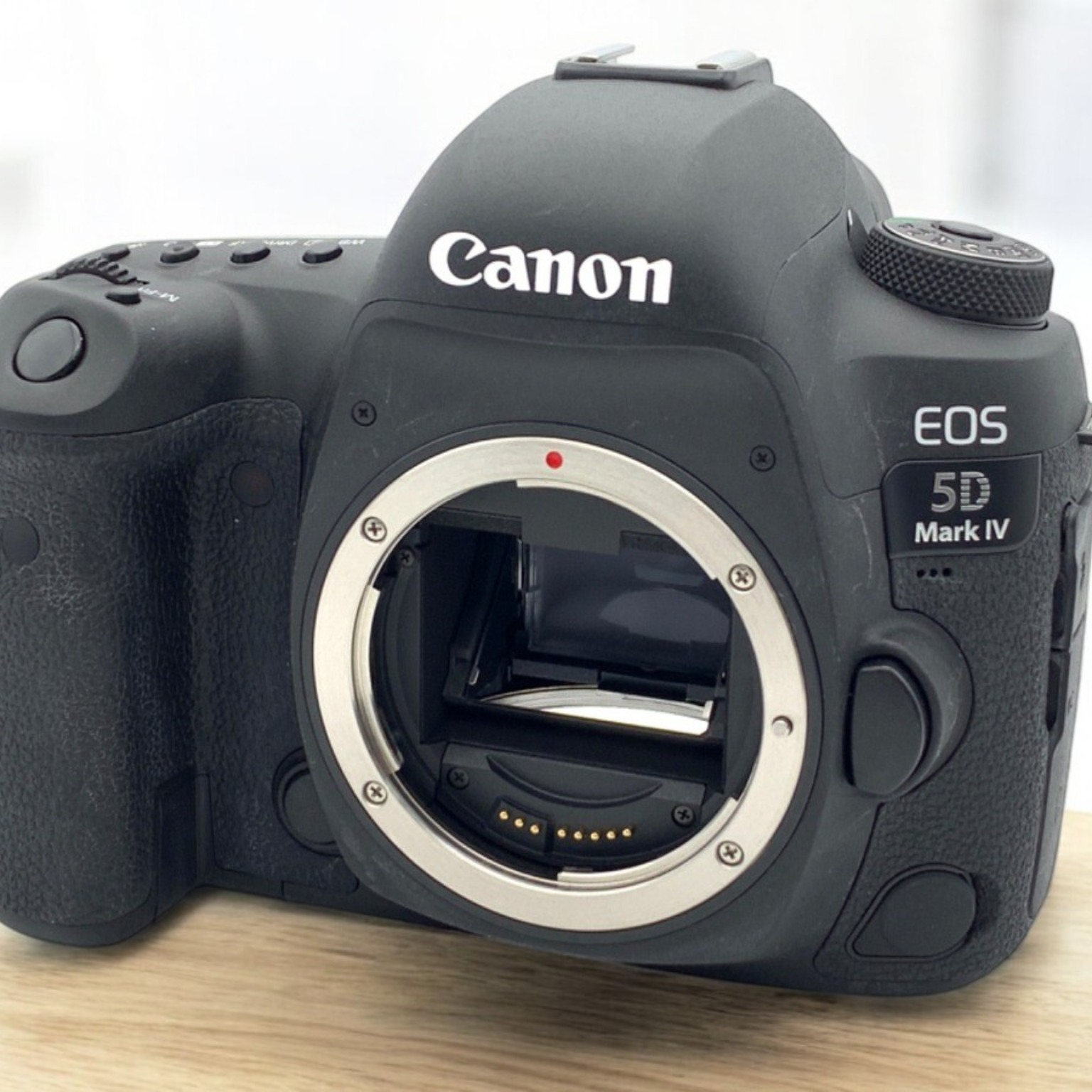 【元箱付】Canon EOS 5D Mark Ⅳ ボディ 新品)Canon (キヤノン) EOS 5D Mark IV ボディ（商品ID：4549292075748