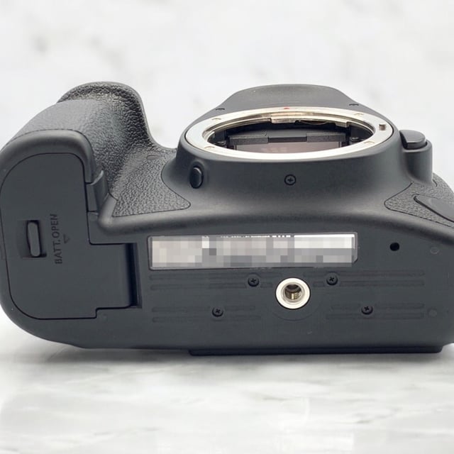 EOS 6D Mark II ボディ
