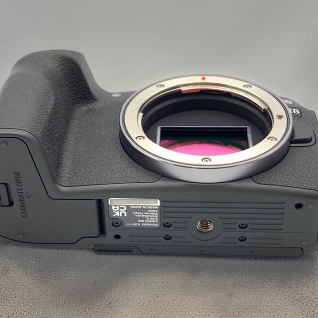 EOS R8 ボディ