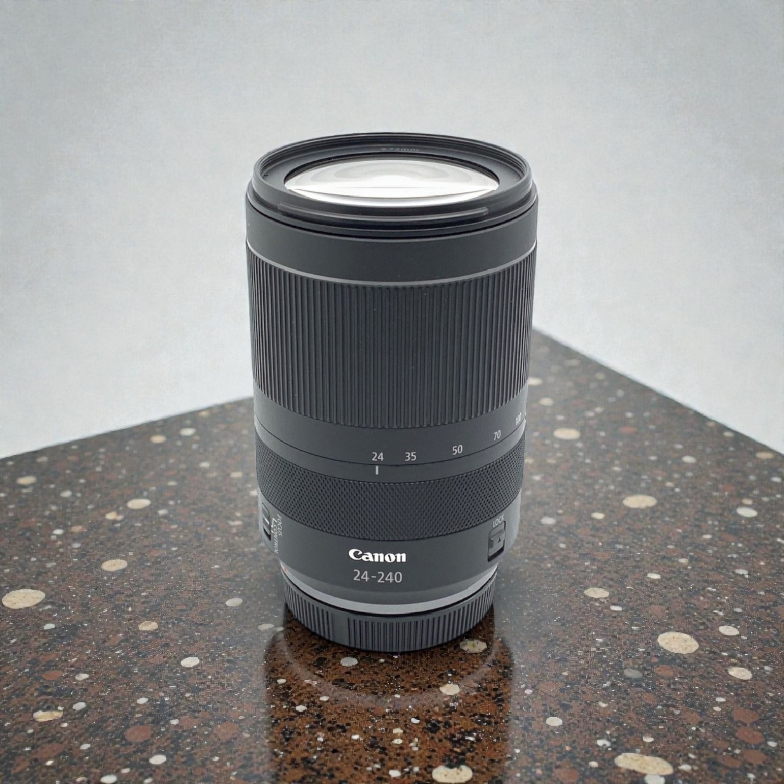 Canon RF 24-240mm F4-6.3 IS USMの中古 (美品)・¥116,200 | みんなの