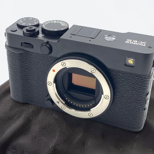 X-E5 ボディ "ブラック"