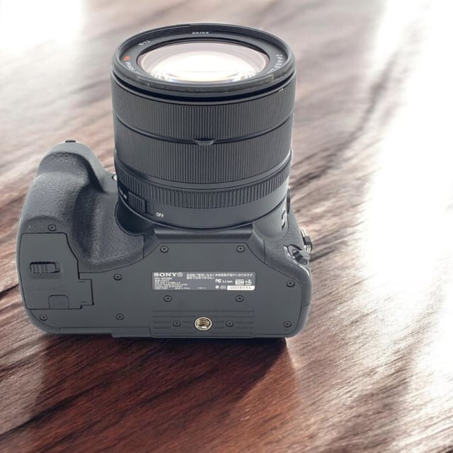 サイバーショット RX10 IV(DSC-RX10M4)