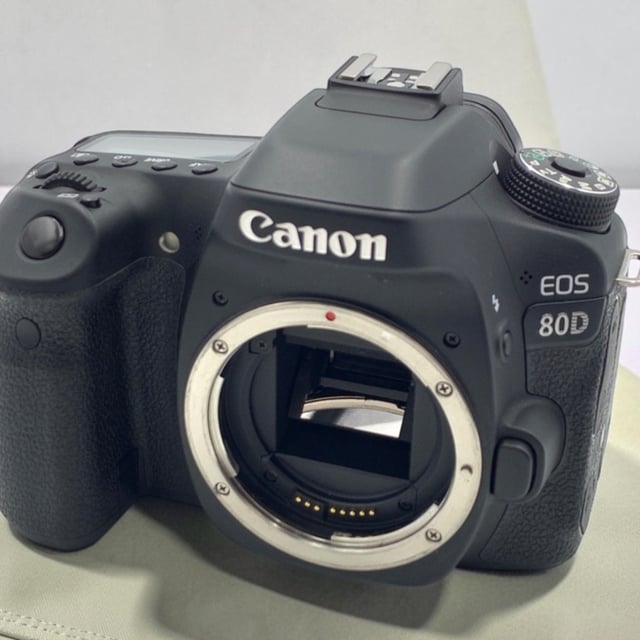 EOS 80D ボディ