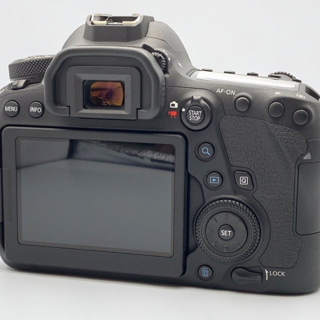 EOS 6D Mark II ボディ