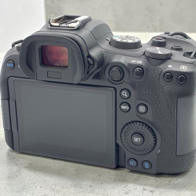 EOS R6 ボディ