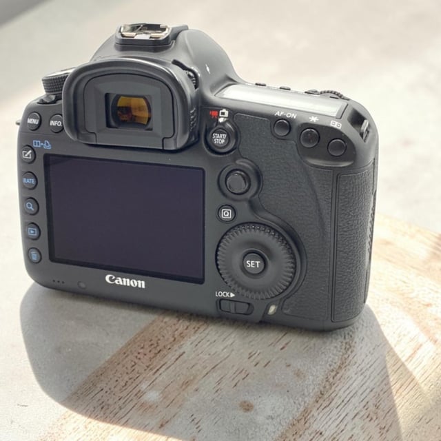 EOS 5D Mark III ボディ