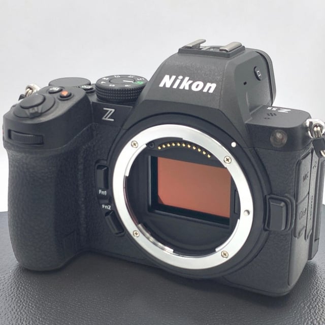 Z5II ボディ