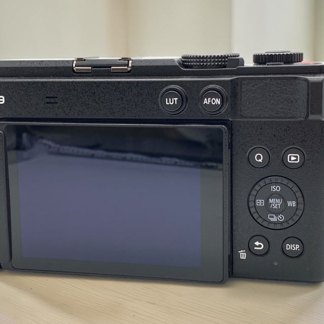 LUMIX S9(DC-S9) ボディ "ジェットブラック"