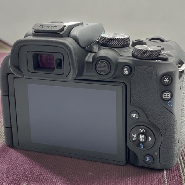 EOS R10 ボディ