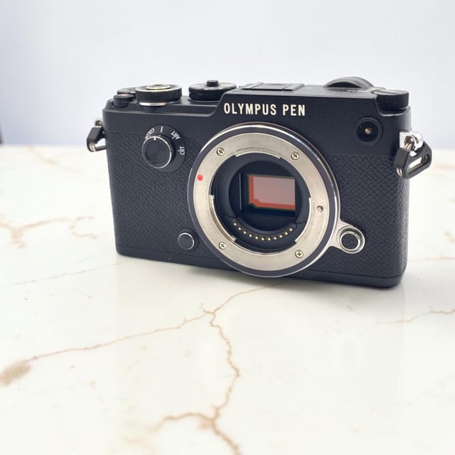OLYMPUS PEN-F ボディ