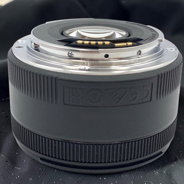EF 50mm F1.8 STM