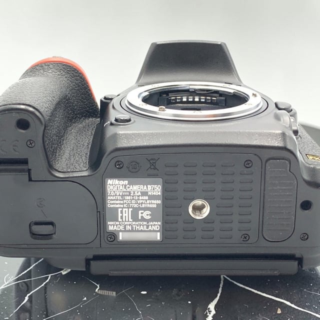 D750 ボディ