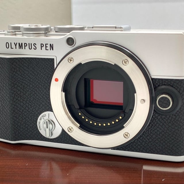OLYMPUS PEN E-P7 ボディ