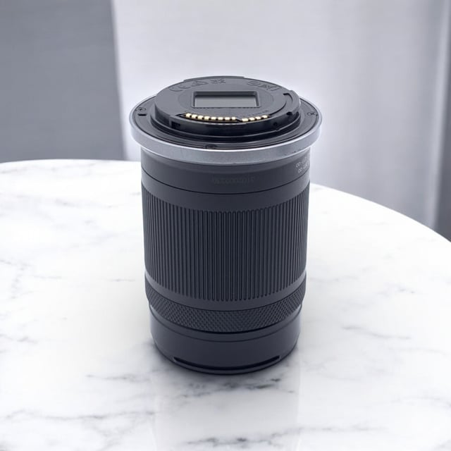 RF-S55-210mm F5-7.1 IS STM