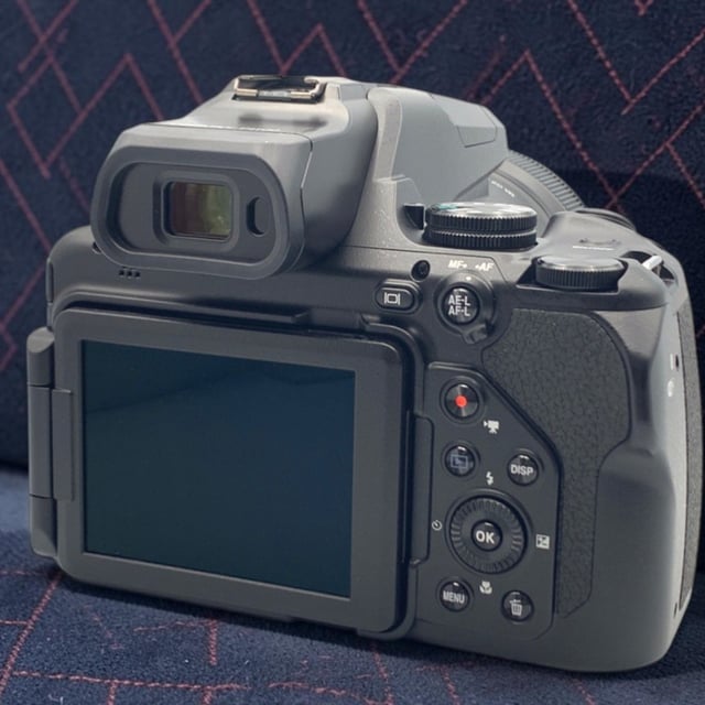 COOLPIX P1100