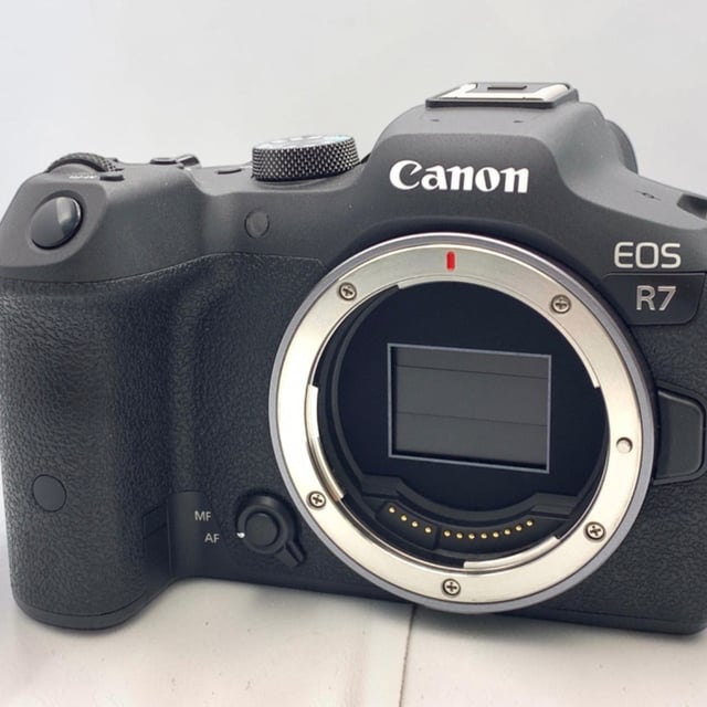 EOS R7 ボディ