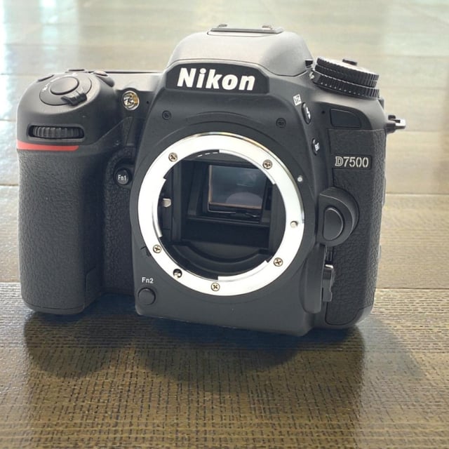 D7500 ボディ