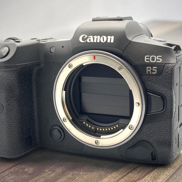 EOS R5 ボディ