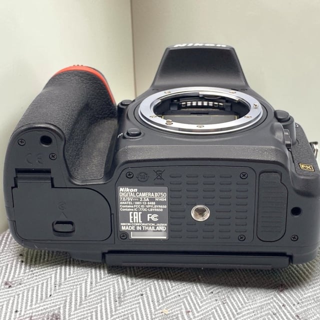 D750 ボディ