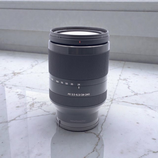 FE 24-240mm F3.5-6.3 OSS SEL24240