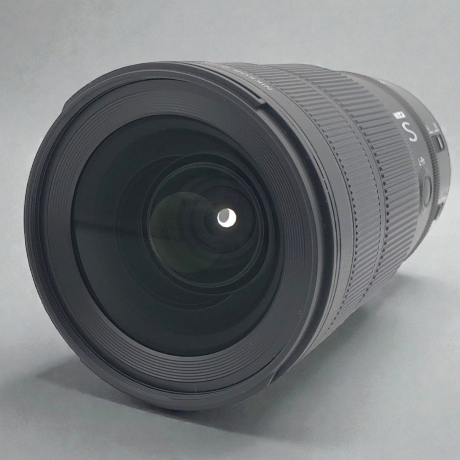 NIKKOR Z 24-70mm f/2.8 S IIの中古レンズを買うならみんなのカメラ