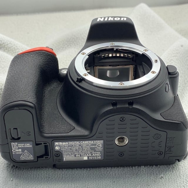 D5600 ボディ