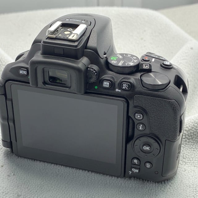 D5600 ボディ