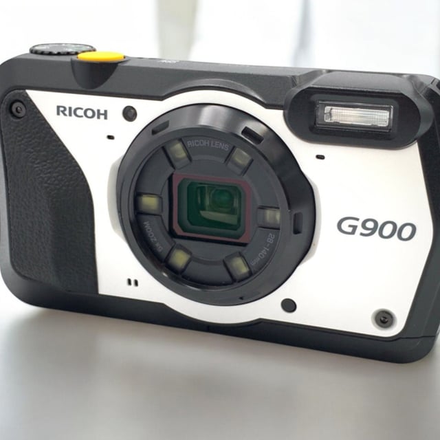 G900