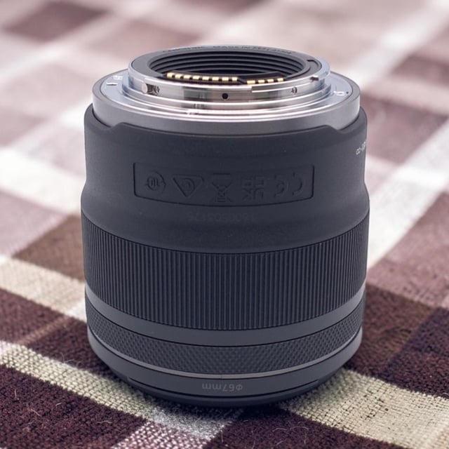 RF45mm F1.2 STM