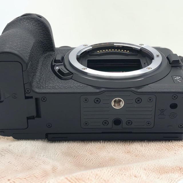 Z5 ボディ
